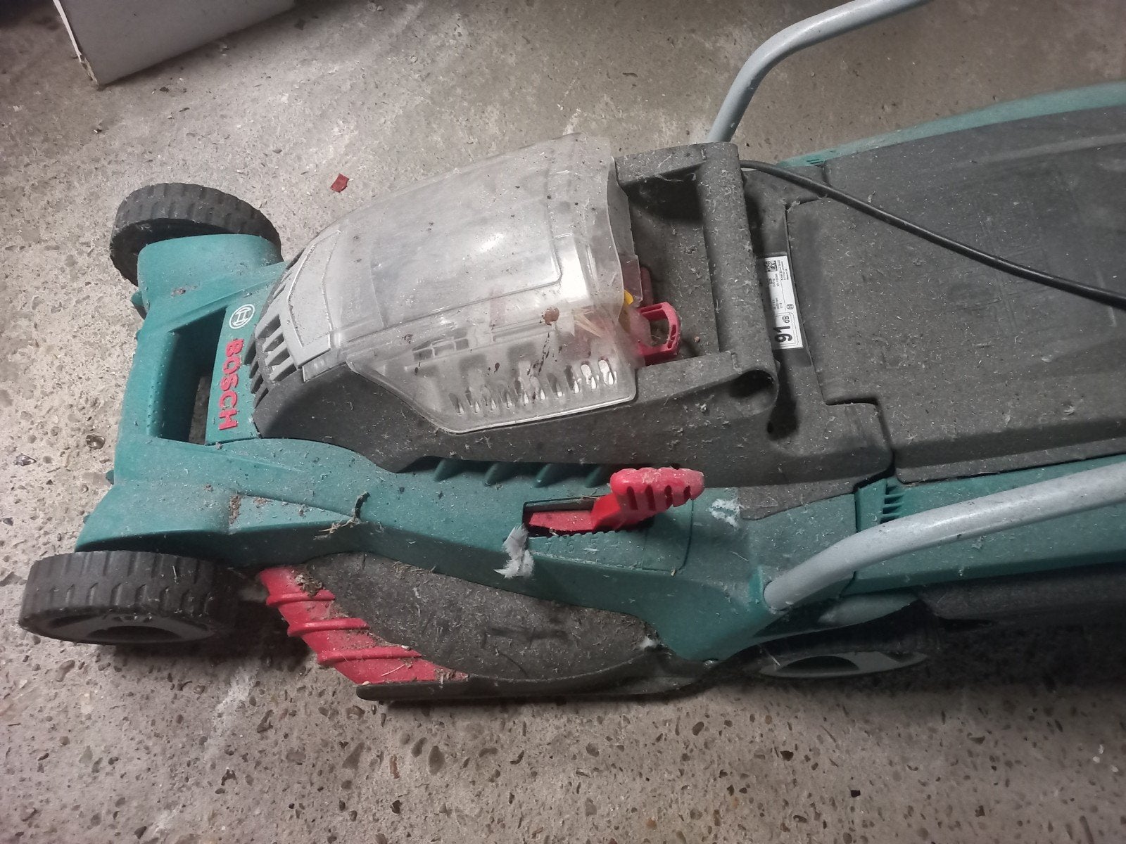 Gebruikte Bosch grasmaaier Zonder Accu en Oplader, Tuin en Terras, Ophalen, Gebruikt