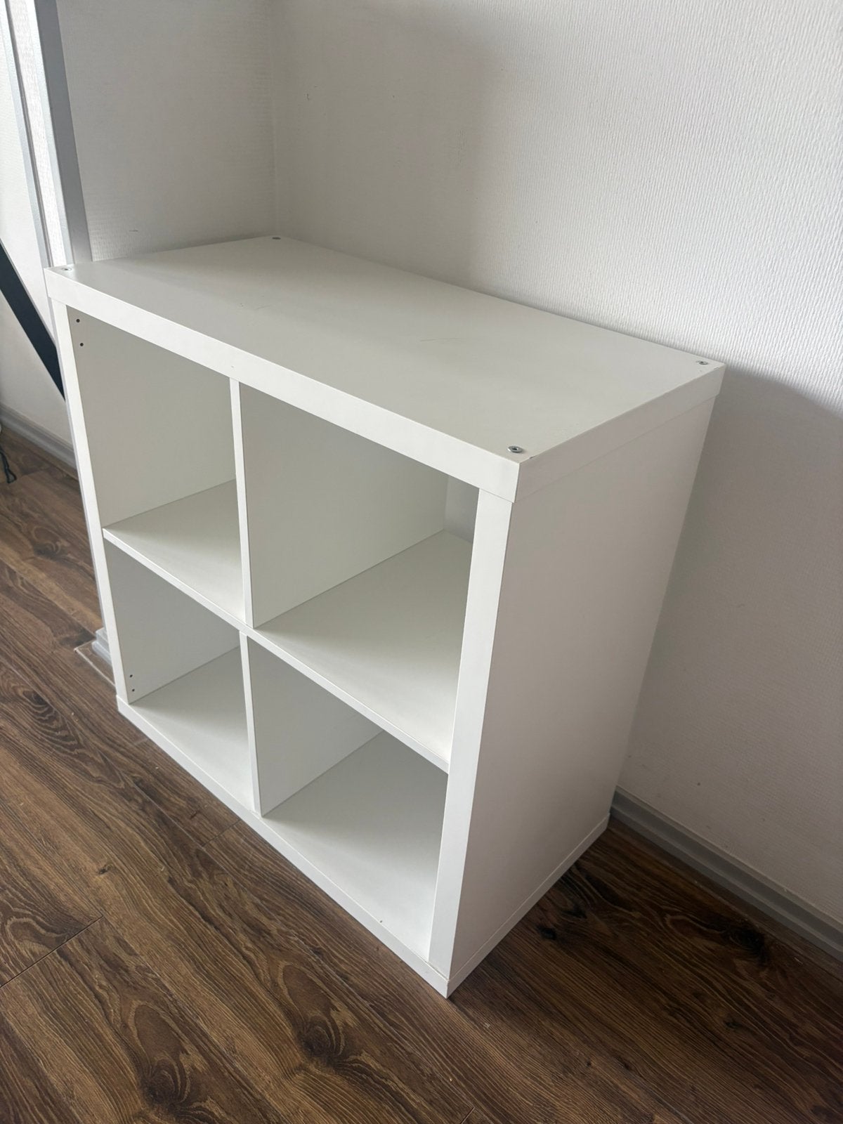 IKEA KALLAX shelving unit with 4 square compartments., Ophalen, Zo goed als nieuw