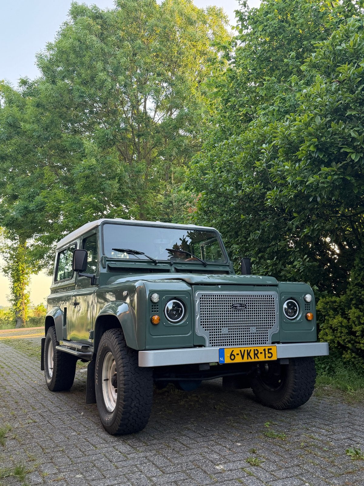 Trouwauto, speciale gelegenheid: landrover Decender 90, Trouwauto