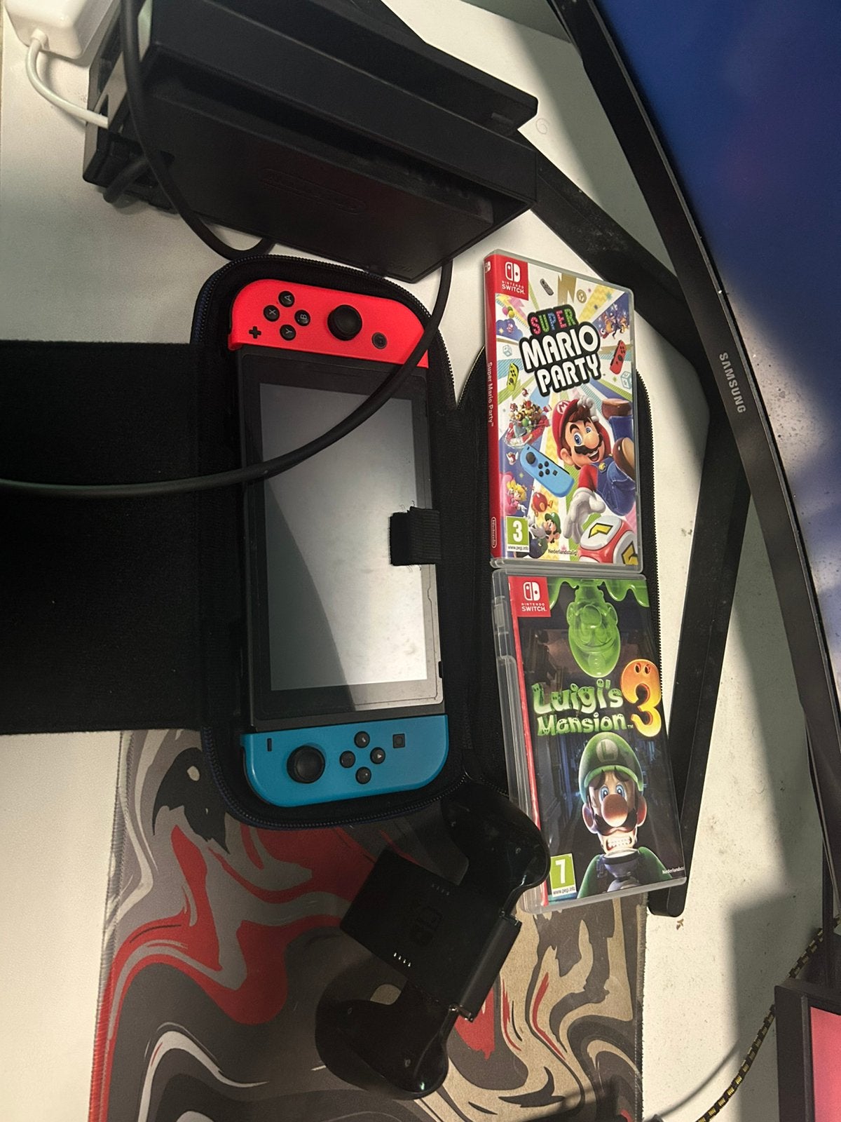 Nintendo switch te koop( weinig gebruikt), Met games, Met 2 controllers, Ophalen of Verzenden, Zo goed als nieuw