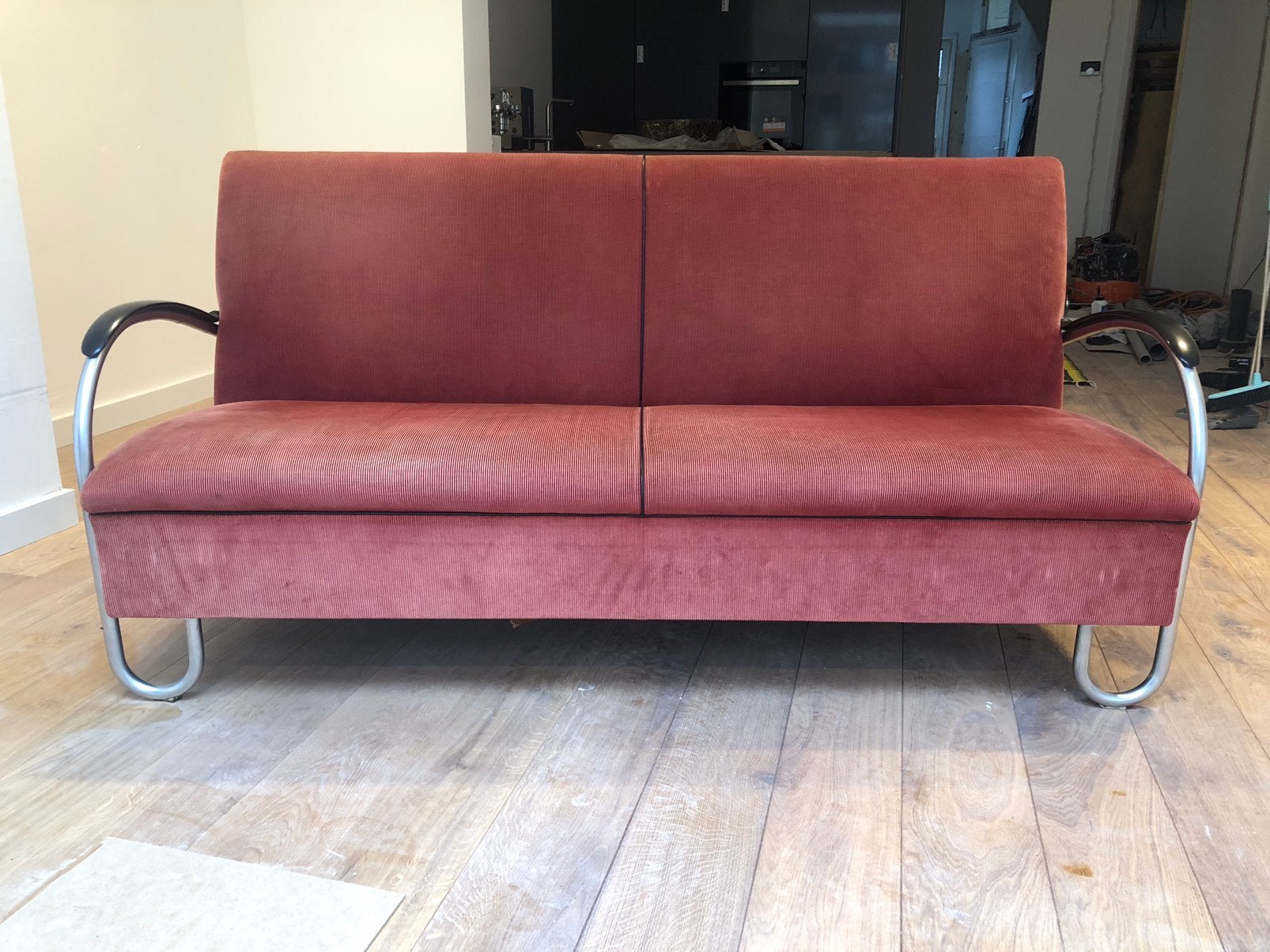 Gispenbank 444 B3 rood ribstof, Ophalen, Gebruikt, 150 tot 200 cm, Driepersoons