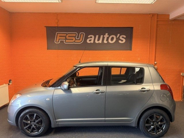 Suzuki Swift 1.5 16V / 5 DEURS / GLS / AIRCO!, Auto's, Voorwielaandrijving, 4 cilinders, 400 kg, Swift