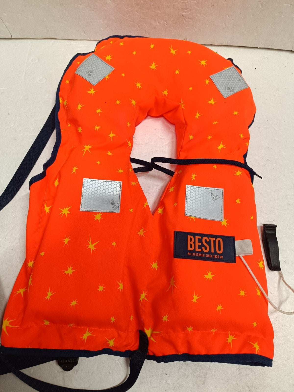 besto reddingsvest 15-20kg, Watersport en Boten, Gebruikt, Kind, Ophalen of Verzenden, Reddingsvest of Zwemvest