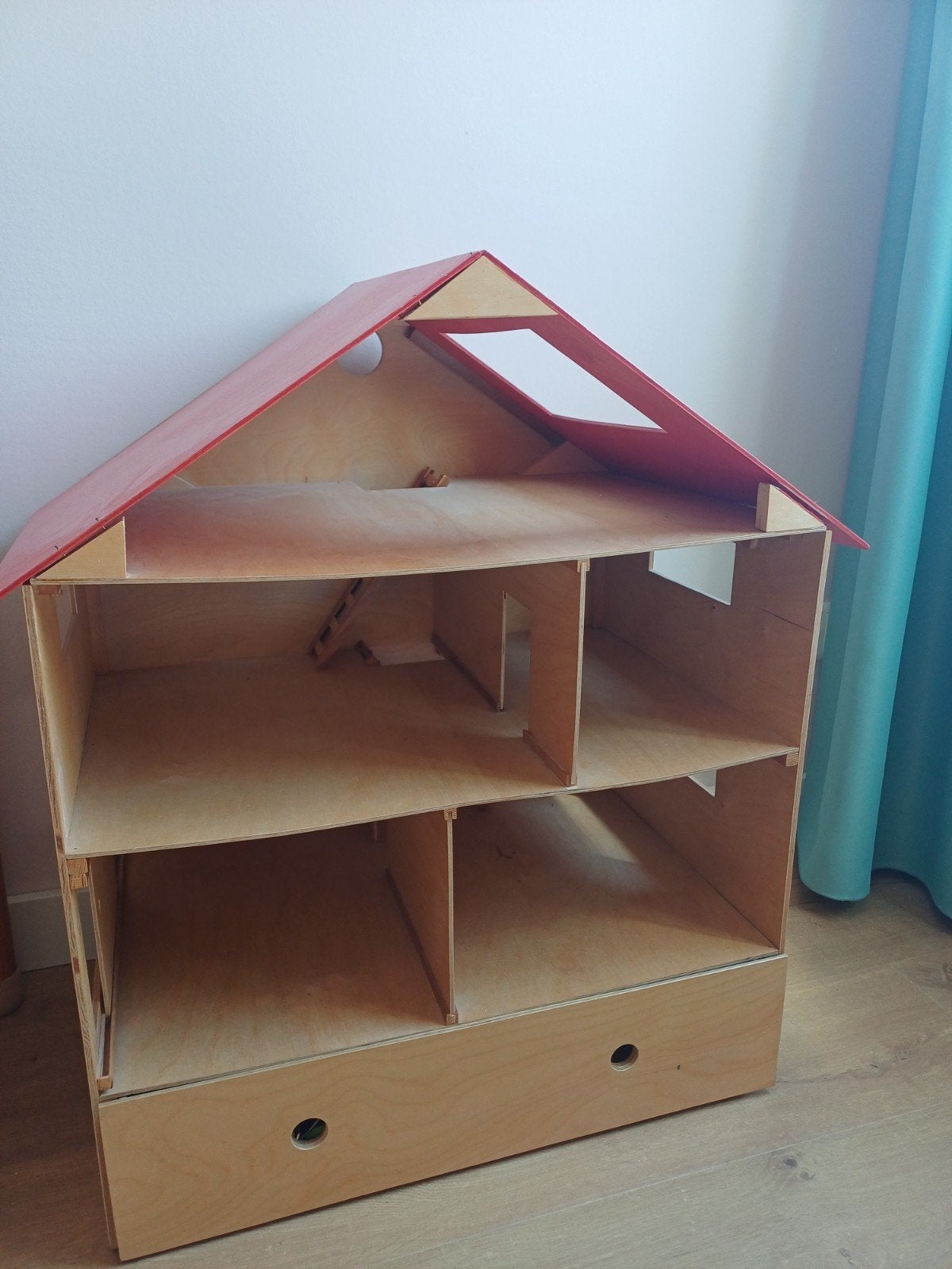 Houten Poppenhuis met Meubels en Poppen - Waldorf/Montesorie, Ophalen, Gebruikt, Poppenhuis