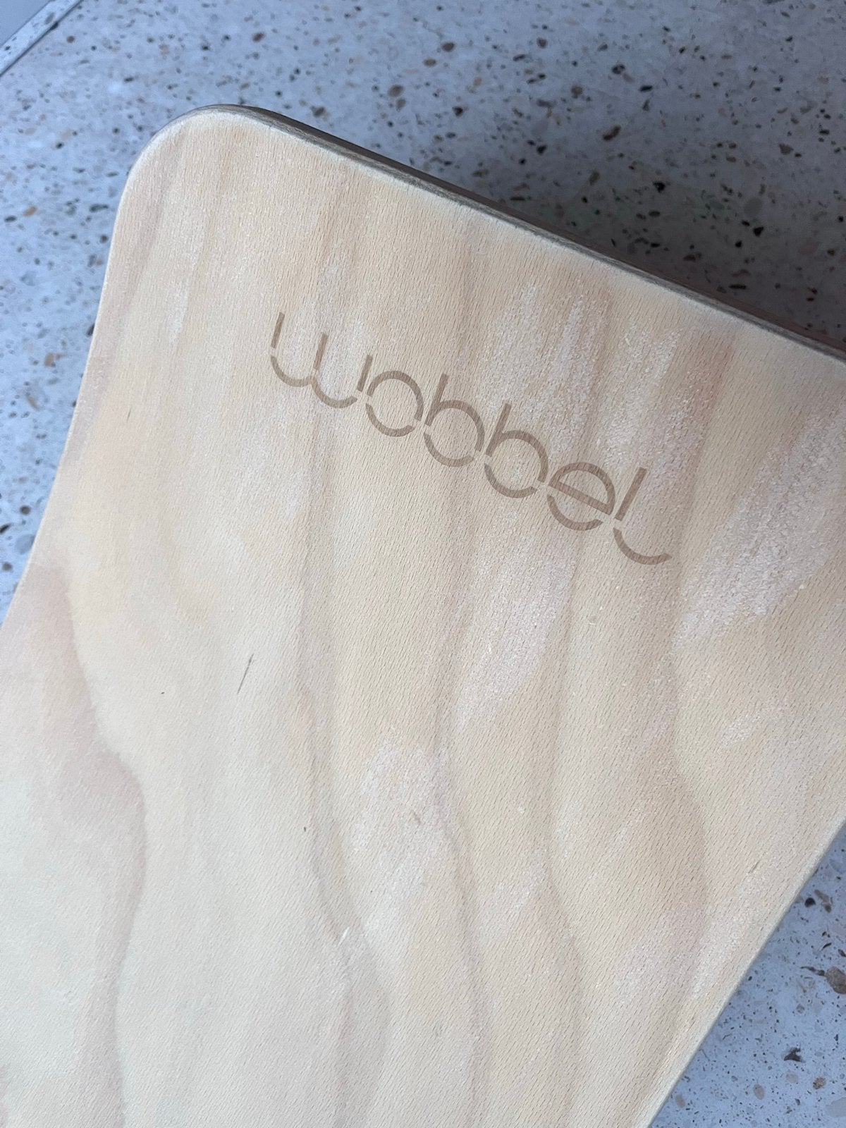 Wobbel Board - Natuurlijk Houten Balansbord voor Kinderen, Ophalen of Verzenden, Zo goed als nieuw, Rij- of Hobbelspeelgoed