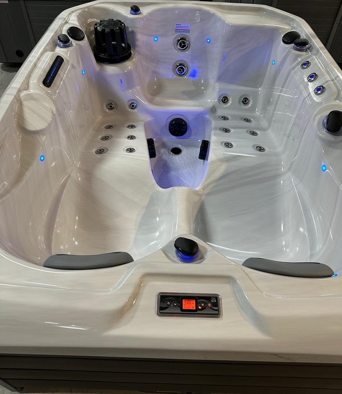 🌴NIEUWE Balboa Jacuzzi’s 3 Persoons 2 Ligplaatsen🌴, Tuin en Terras, Bubbelbaden en Hottubs, Ophalen of Verzenden, Nieuw, Pomp