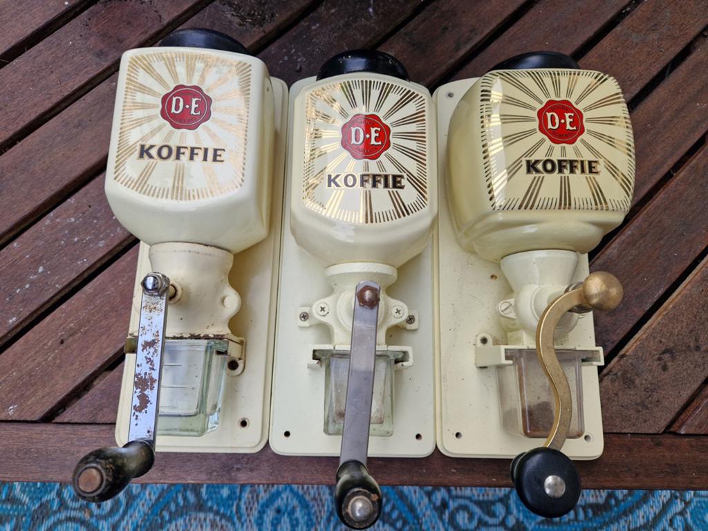 Douwe Egberts koffiemolens complete set uniek en zeldzaam, Antiek en Kunst, Antiek | Keukenbenodigdheden, Ophalen of Verzenden