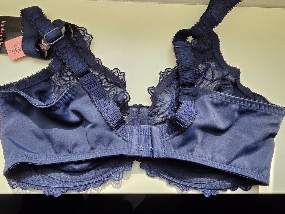 Hunkemöller Diva BH en slip nieuw setje - Donkerblauw, Hunkemöller, Verzenden, Blauw, Setje