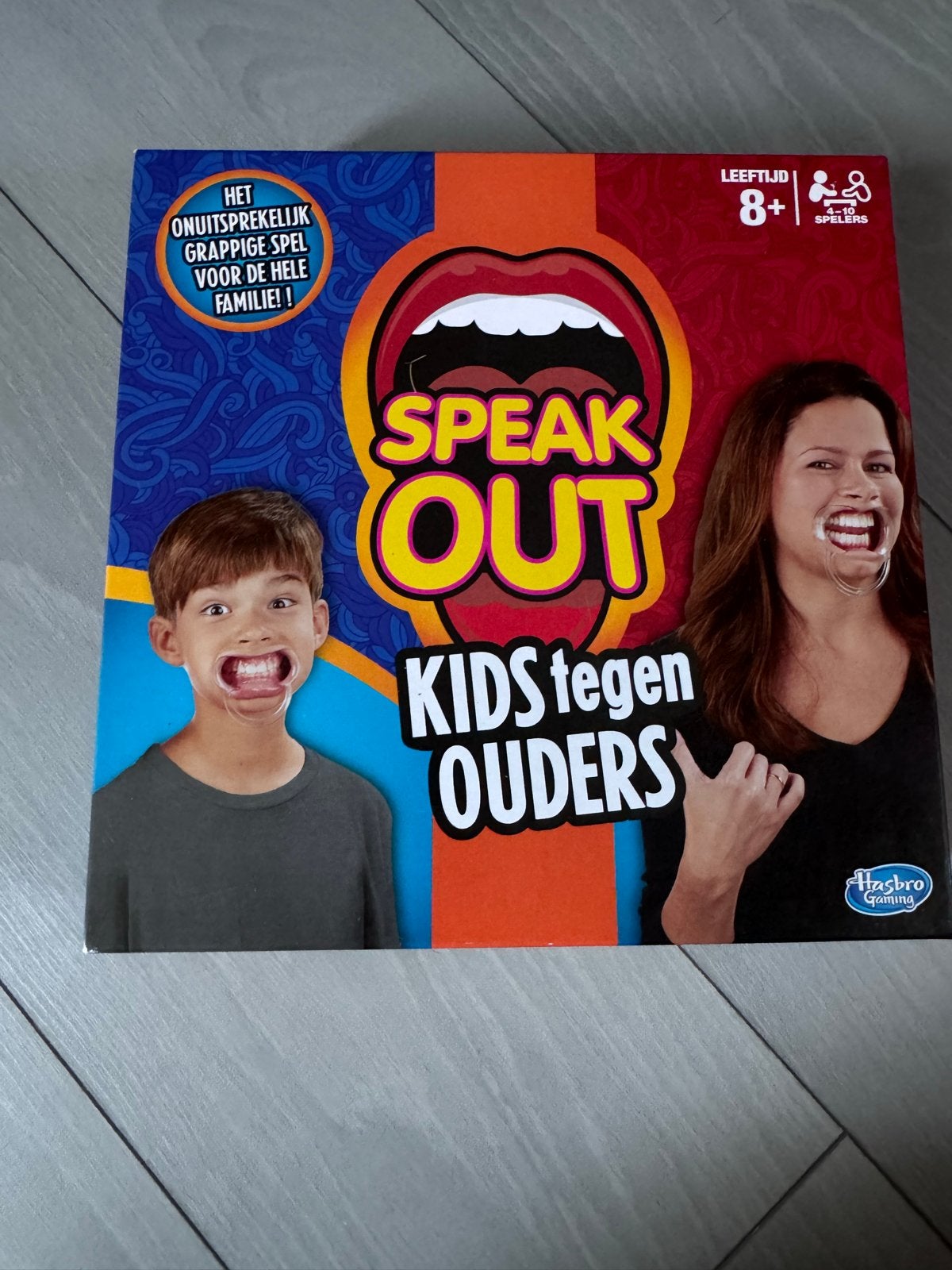 Speak Out Kids tegen Ouders - Hilarisch Gezelschapsspel, Drie of vier spelers, Ophalen of Verzenden, Gebruikt