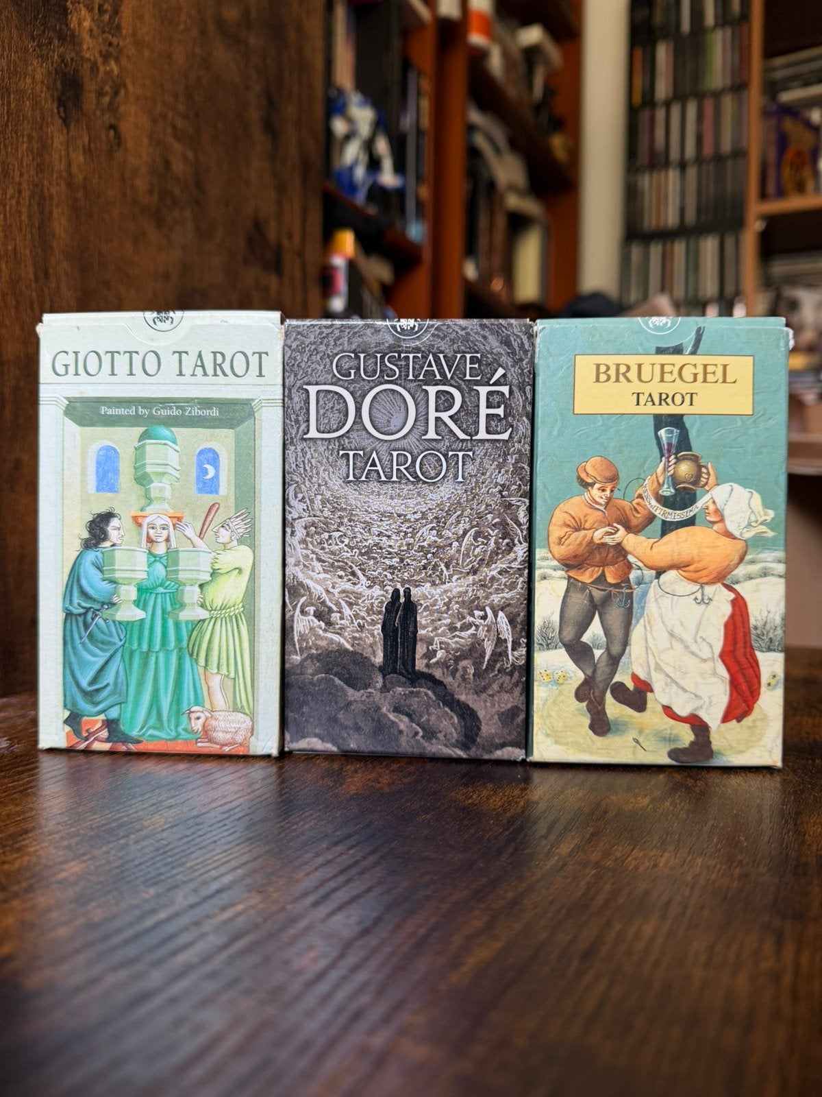 Giotto Tarot - Bruegel Tarot - Gustave Dore Tarot, Ophalen of Verzenden, Zo goed als nieuw, Tarot of Kaarten leggen, Overige typen