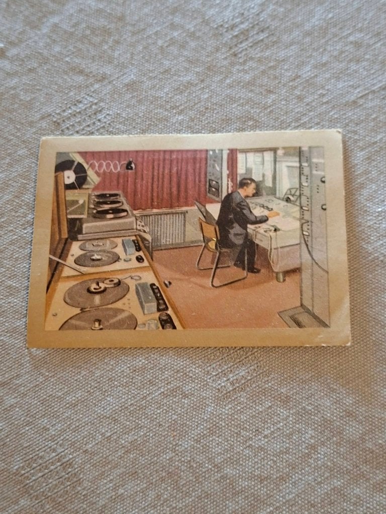 Prentje/Chromo : Studio N.19 / Chocolade Jacques, 1960 tot 1980, Gebruikt, Ophalen of Verzenden, Prent