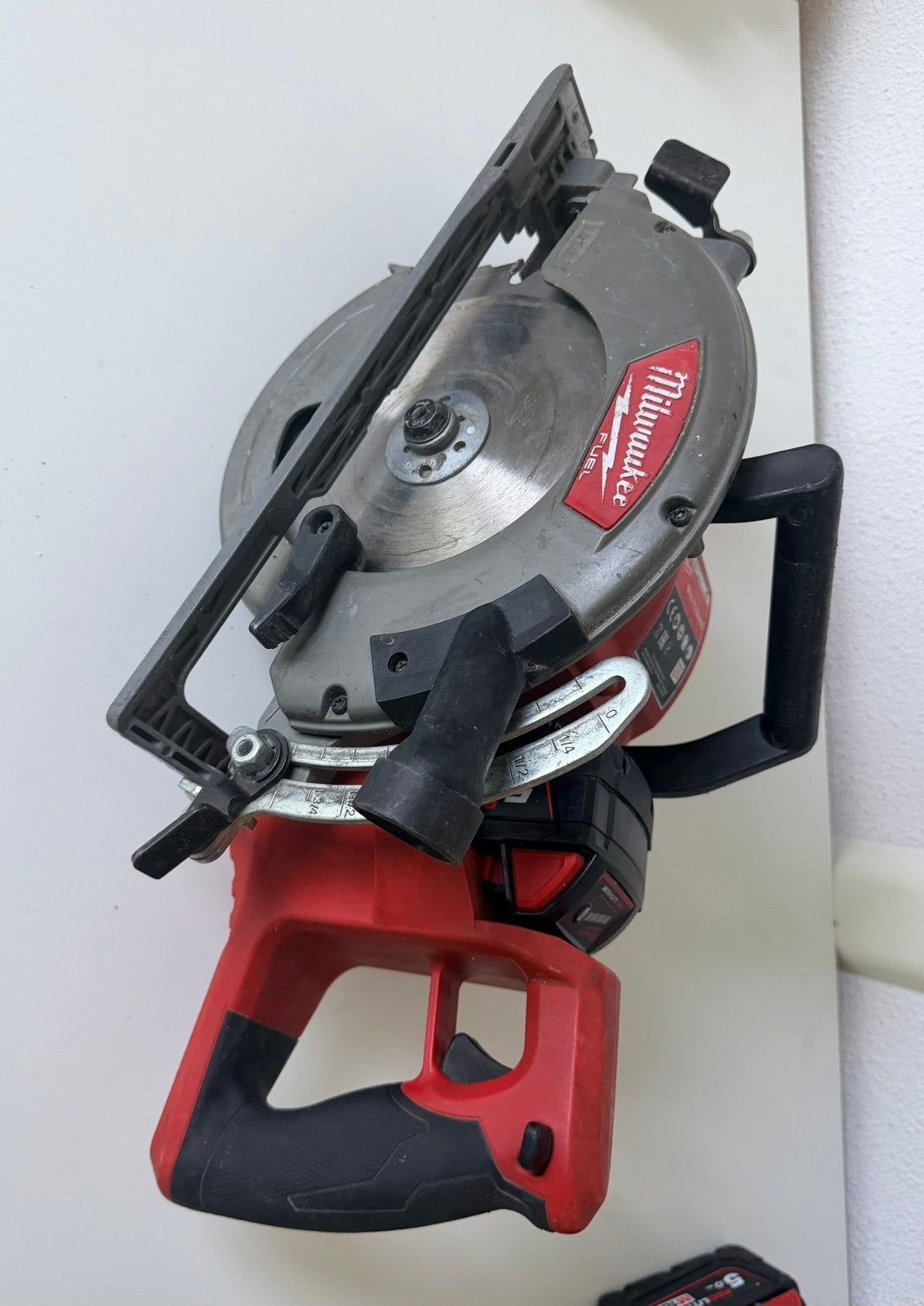 Milwaukee M18 set cirkelzaag boormachine + 4 accu’s, Ophalen of Verzenden, Zo goed als nieuw, Boor- en/of Breekhamer