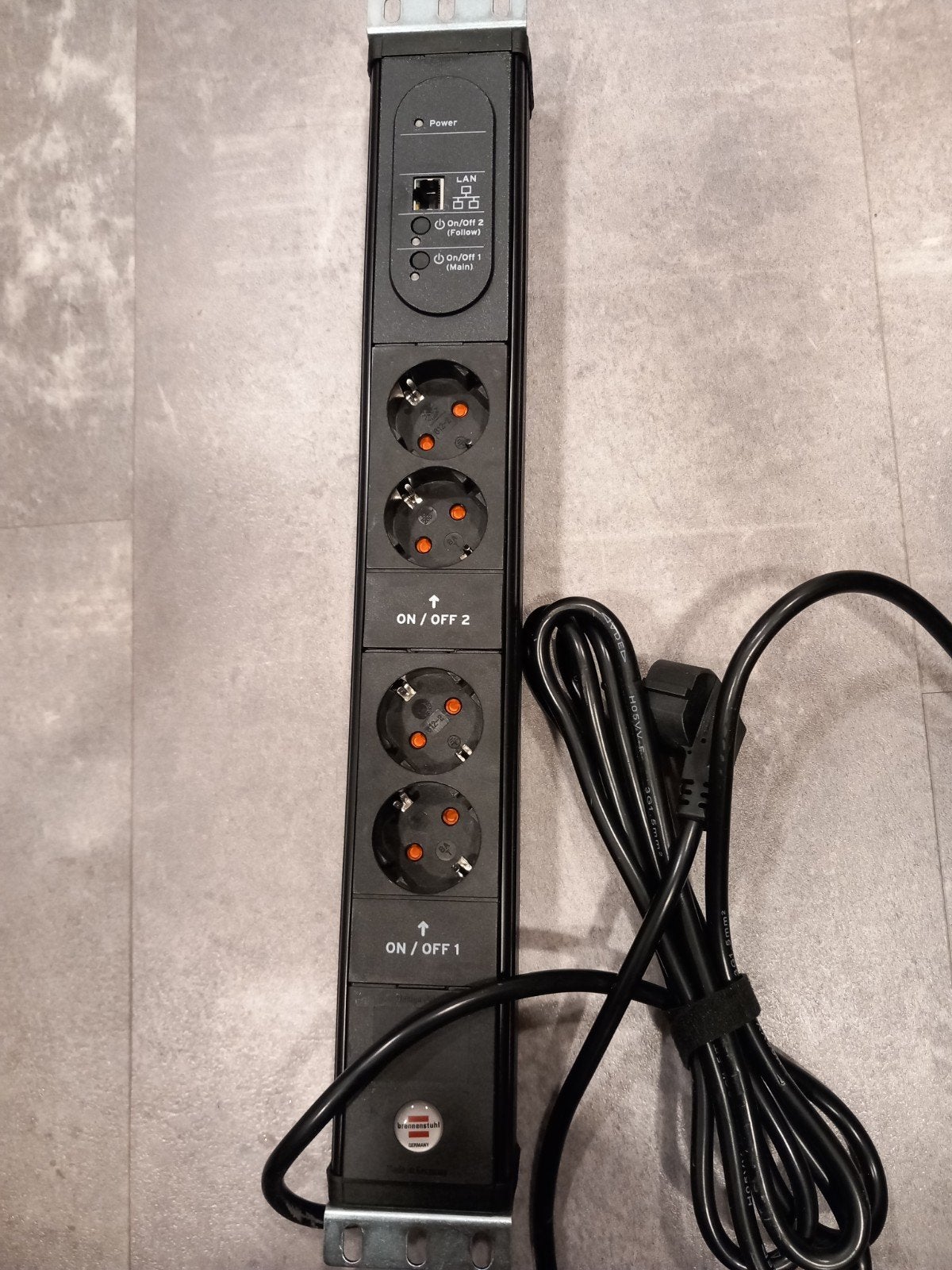 Brennenstuhl Slim Stekkerblok 19 inch met LAN-poort, Ophalen of Verzenden