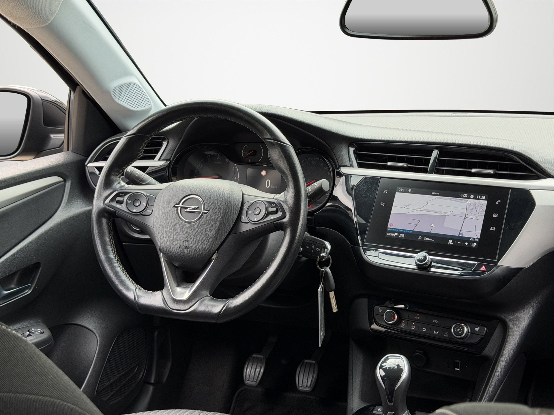 Opel Corsa 1.2 Edition Apple/Andriod Auto|Camera|Cruise, Voorwielaandrijving, Dealer onderhouden, 1199 cc, Zwart