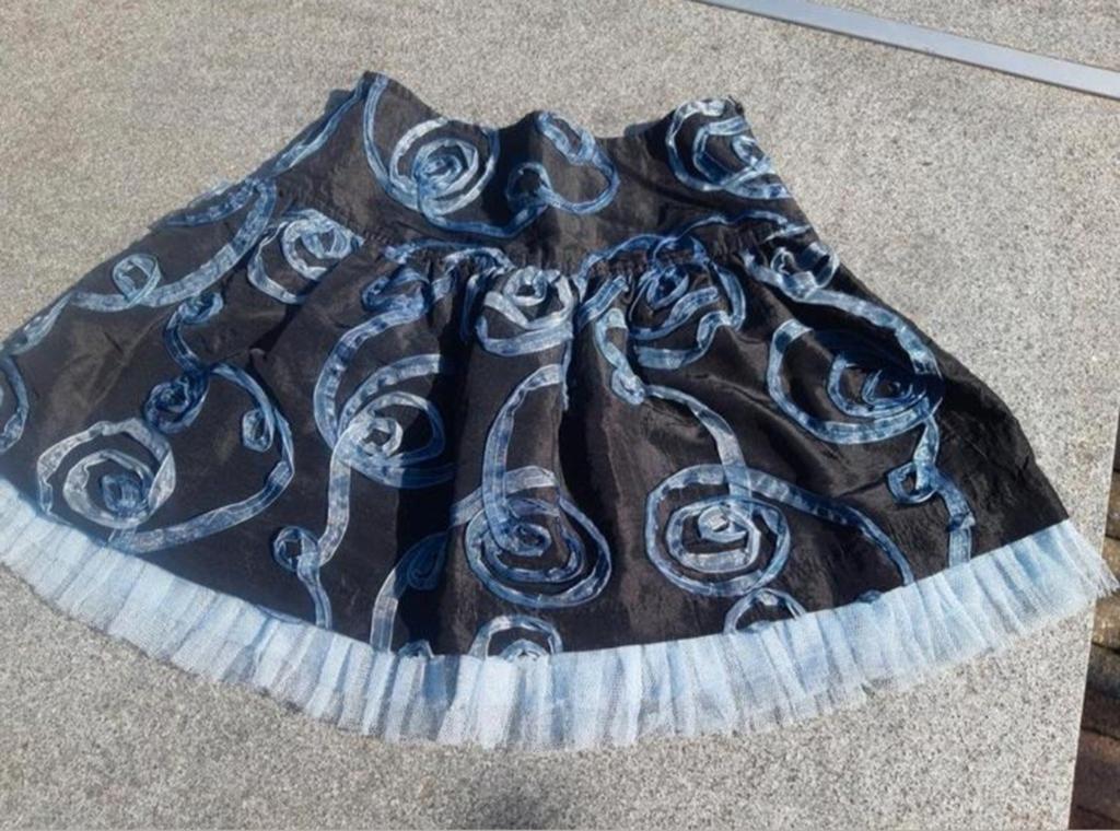 Geweldige rok met linten. Maat 104-110 . Vintage look, Kinderen en Baby's, Kinderkleding | Maat 104, Ophalen of Verzenden, Zo goed als nieuw