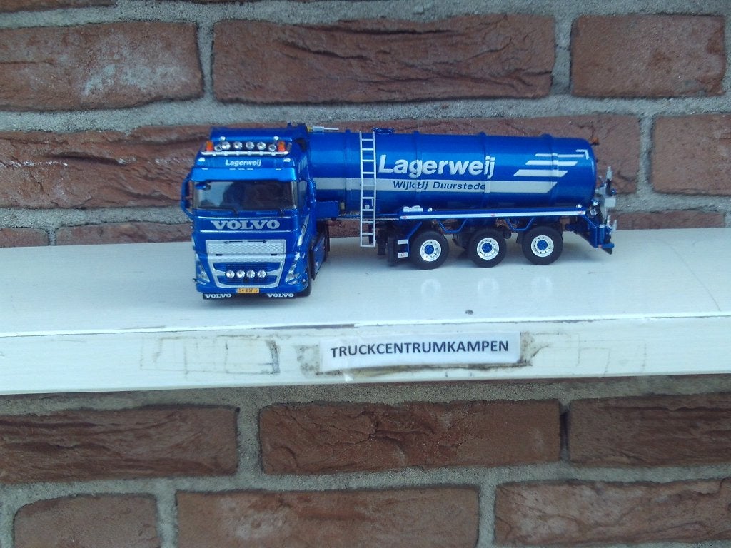 WSI  Volvo  FH5  Globetrotter  van  Lagerweij., Ophalen of Verzenden, Nieuw, Bus of Vrachtwagen, Wsi