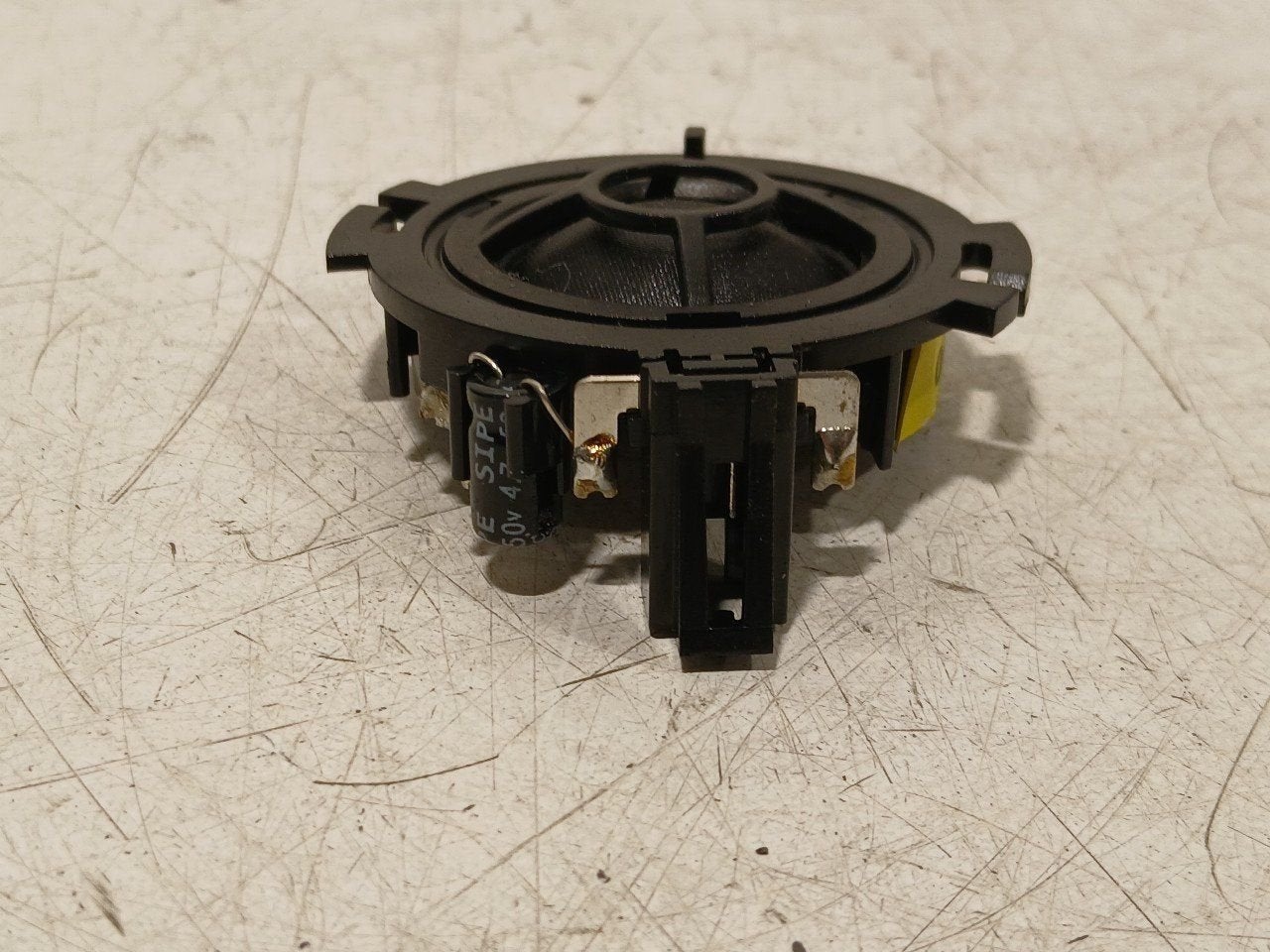Luidspreker Audi A4, Ophalen of Verzenden, Van der Ven Autorecycling B.V., Onderdelen@venauto.nl, Ettenseweg 76, 4706 PB Roosendaal, The Netherlands