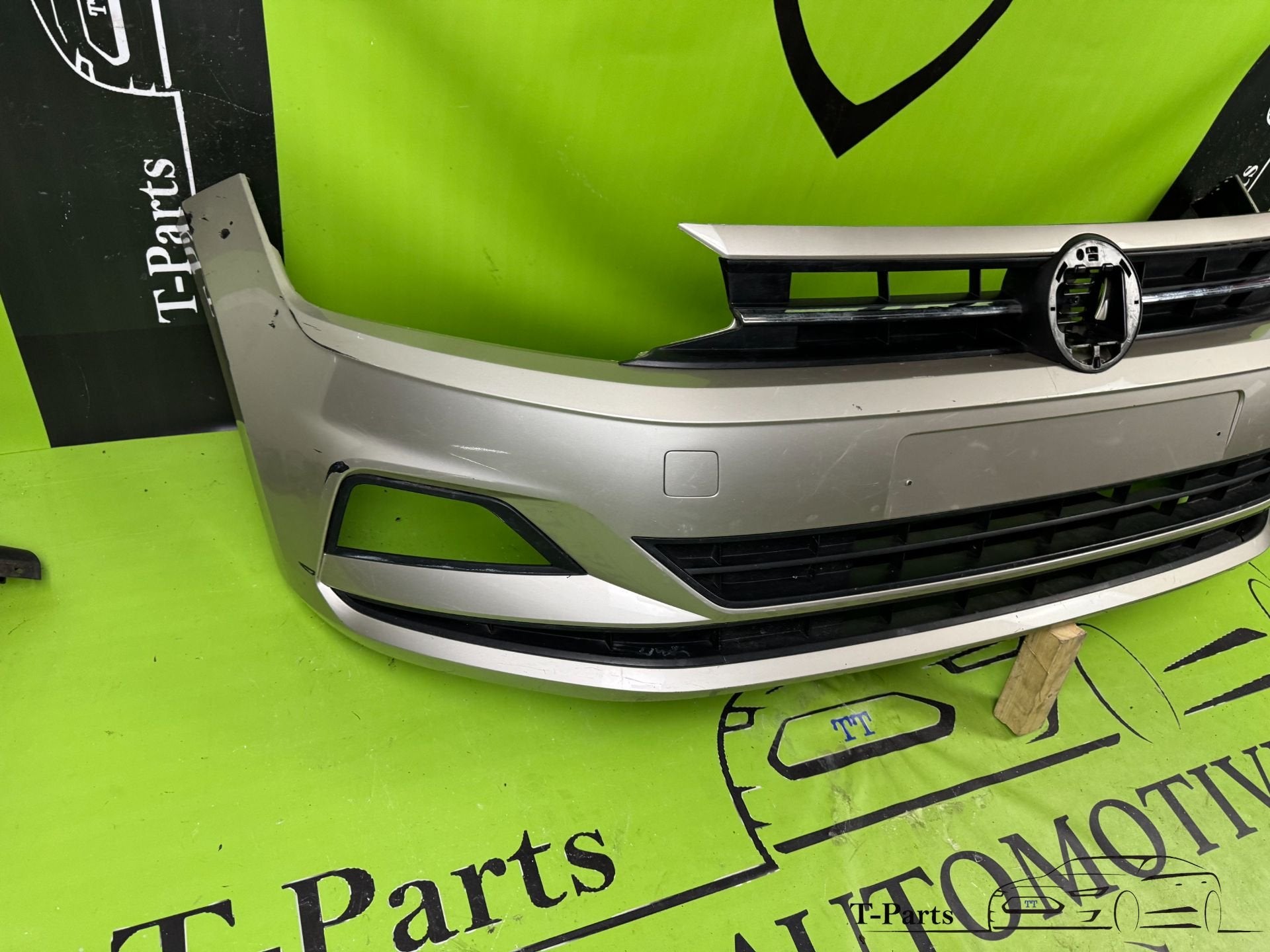 vw volkswagen polo 2G PDC voorbumper bumper grille rooster, Info@fabrikant.eu, Volkswagen, Ophalen of Verzenden, Bumper