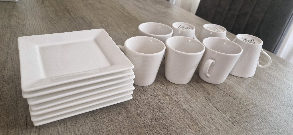 Gebaksbordjes + koffiekopjes, Ophalen, Zo goed als nieuw, Overige stijlen, Kop(pen) en/of Schotel(s)
