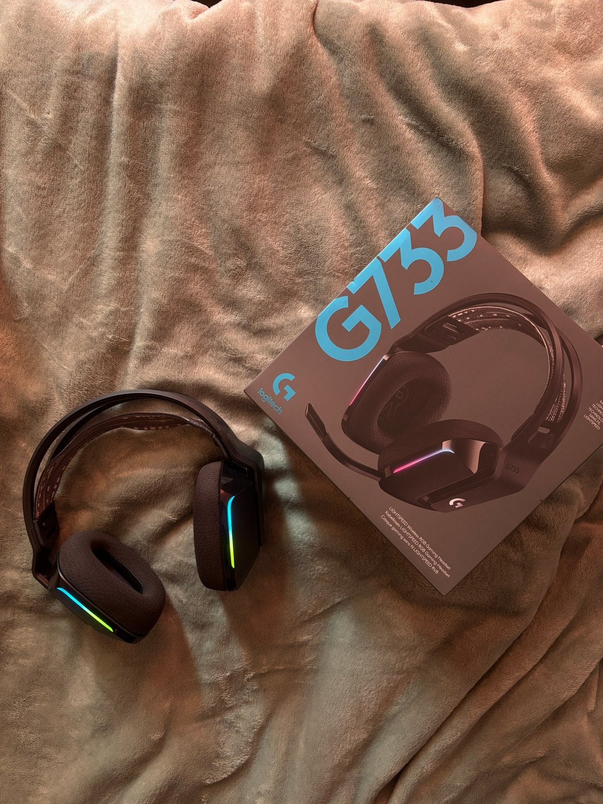 Logitech G733 Gaming Headset - Adapter defect, Audio, Tv en Foto, Koptelefoons, Logitech, Ophalen of Verzenden, Zwart, Draadloos
