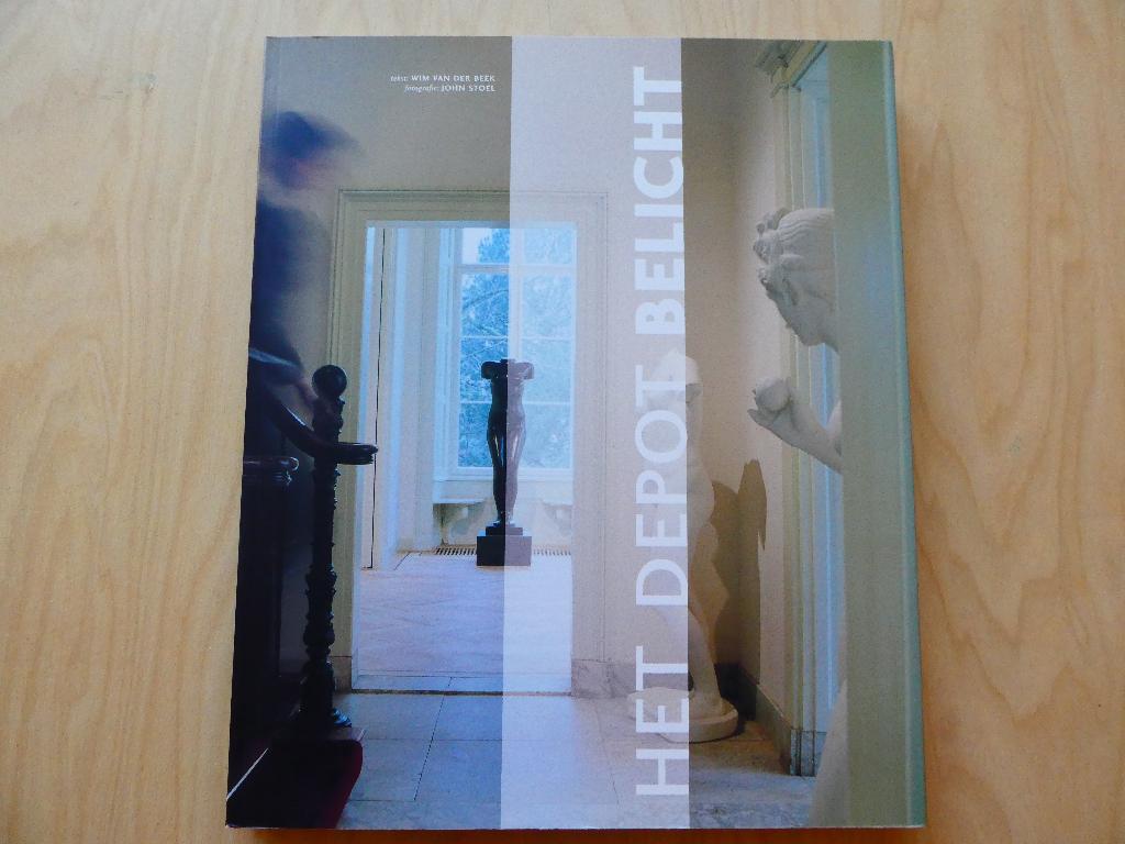 Het Depot Belicht  -  Beeldengalerij Wageningen, Ophalen of Verzenden, Zo goed als nieuw