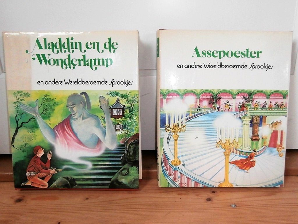 Sprookjesboeken Aladdin en de Wonderlamp en Assepoester, Ophalen of Verzenden, Zo goed als nieuw