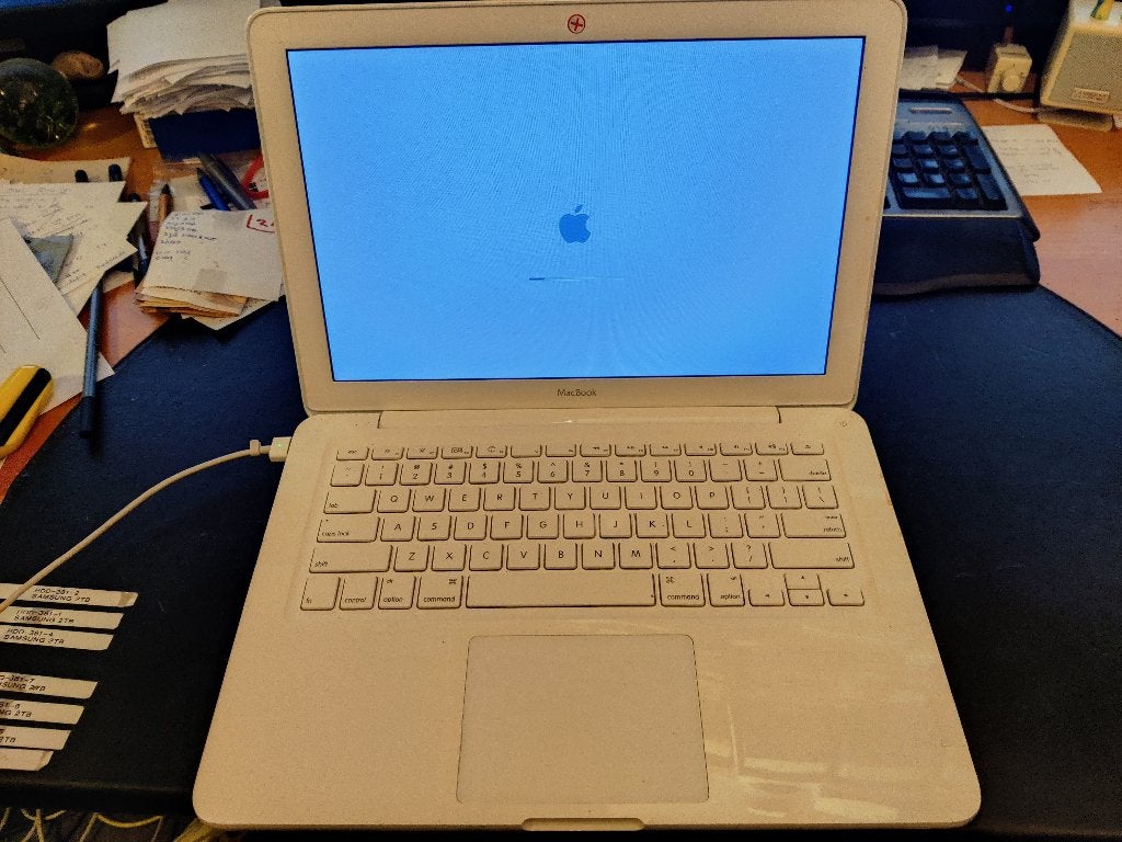 Macbook white[MAC-50] 8-6, Computers en Software, Apple Macbooks, Gebruikt, Qwerty, 8 GB, 13 inch