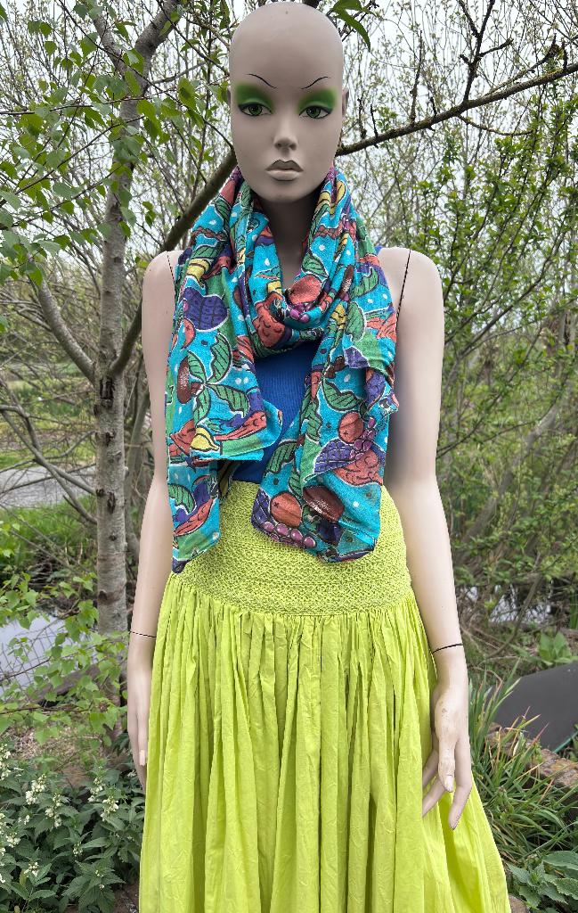 (39) Pareo Sjaal vintage - blauw - papagaai en fruit design, Ophalen of Verzenden, Zo goed als nieuw, Maat 46/48 (XL) of groter