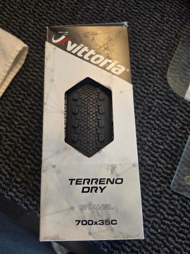 Vittoria Terrano Dry Gravel Band 700x35C, Band, Vittoria, Nieuw, Ophalen of Verzenden
