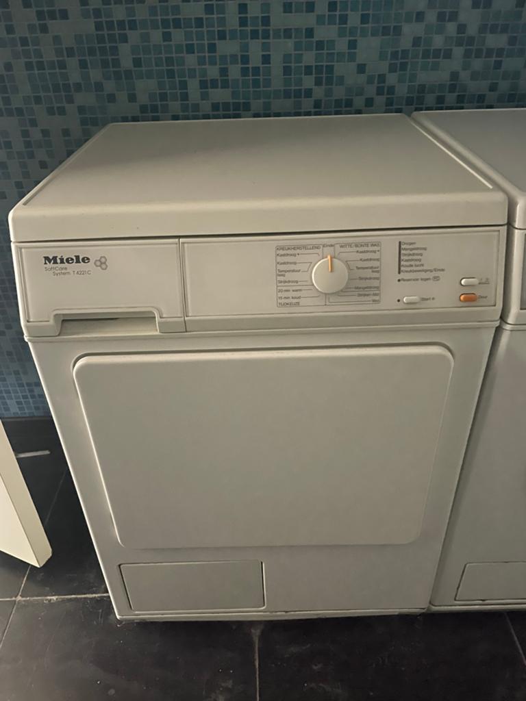 Miele T4221C SoftCare System Condensdroger, Ophalen, 6 tot 8 kg, Gebruikt, Voorlader