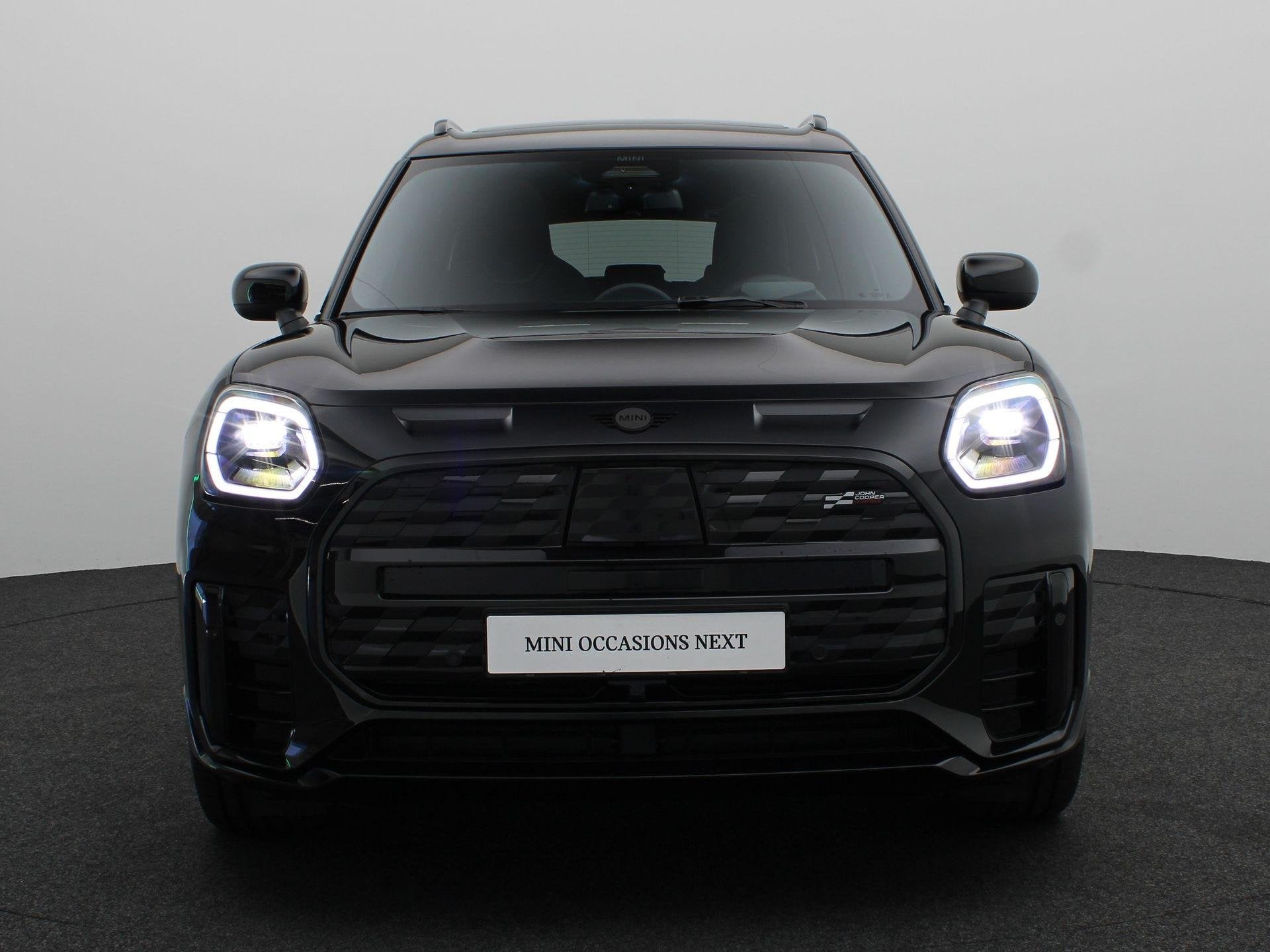 MINI Countryman SE John Cooper Works + Pakket M + Getint Gla, Auto's, 34 min, Automatische klimaatregeling, 467 km, Zwart