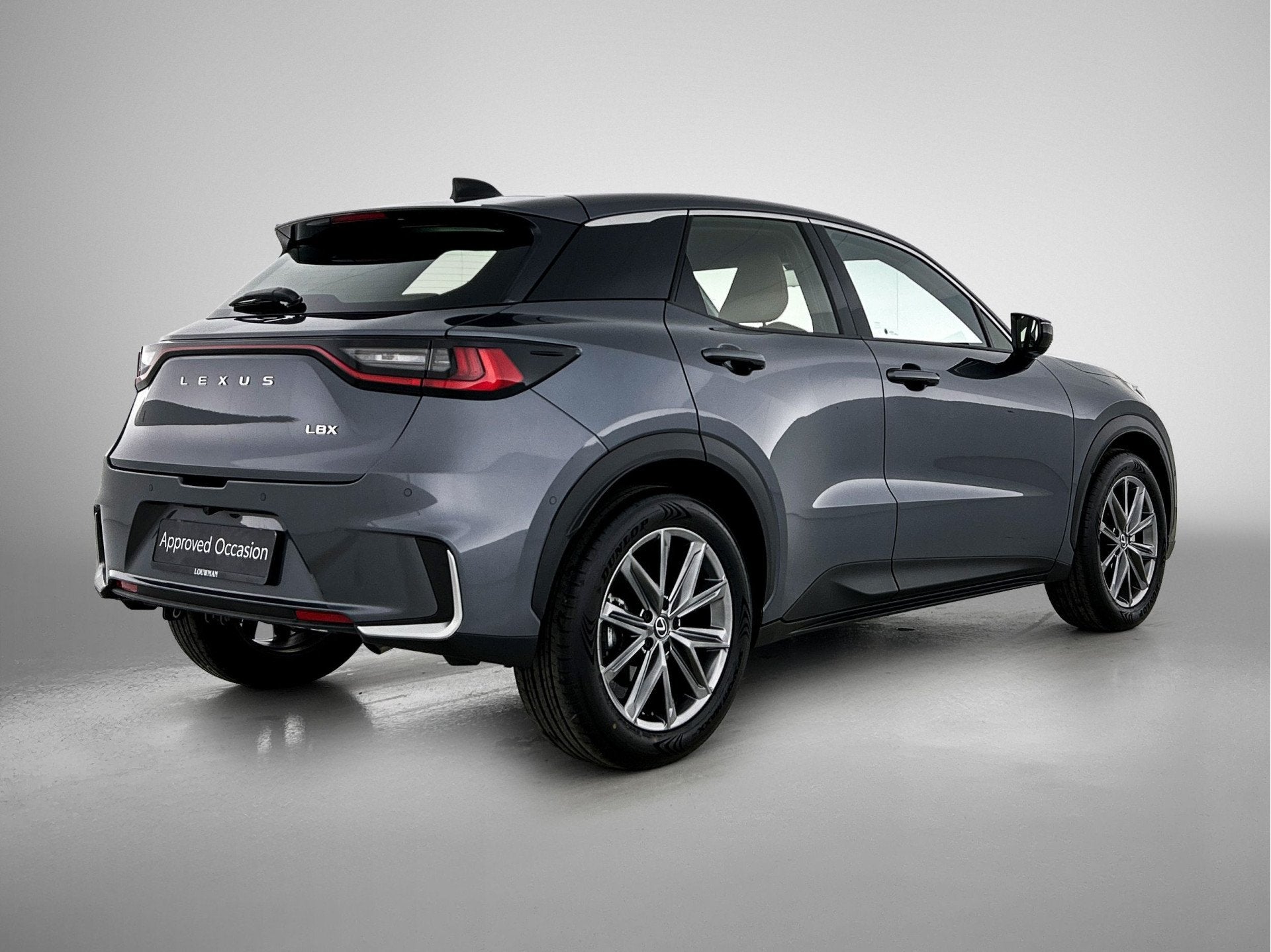 Lexus LBX Original Edition AWD | Bruin Leder | Memory Seat |, Auto's, 136 pk, Gebruikt, 650 kg, Vierwielaandrijving