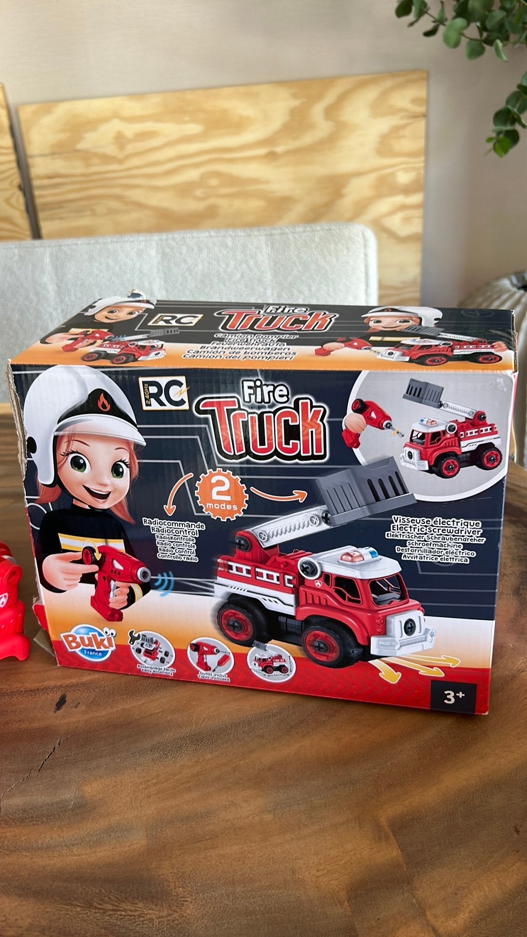 Buki Fire truck. Afstandsbestuurbare auto, Ophalen, Zo goed als nieuw, Jongen of Meisje