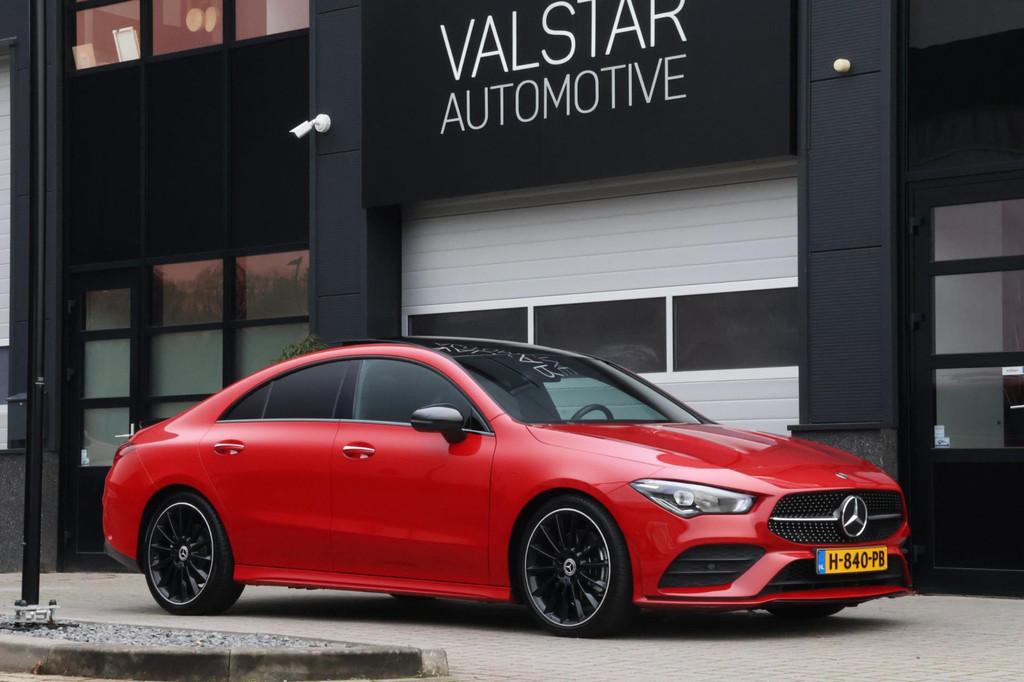 Mercedes-Benz CLA-klasse 200 | AMG | Sfeerverlichting | Pano, Auto's, Mercedes-Benz, CLA, Gebruikt, 4 cilinders, 163 pk