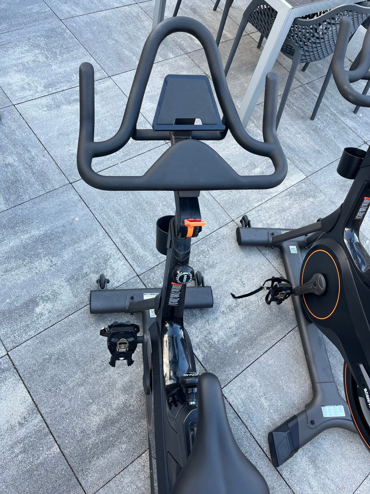 Basic-Fit Spinningfiets - Zo goed als nieuw, Ophalen, Spinningfiets, Zo goed als nieuw, Metaal