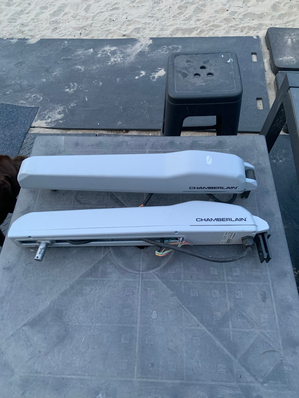Chamberlain Poortopeners TPD10-05 (2 stuks), Ophalen, Gebruikt