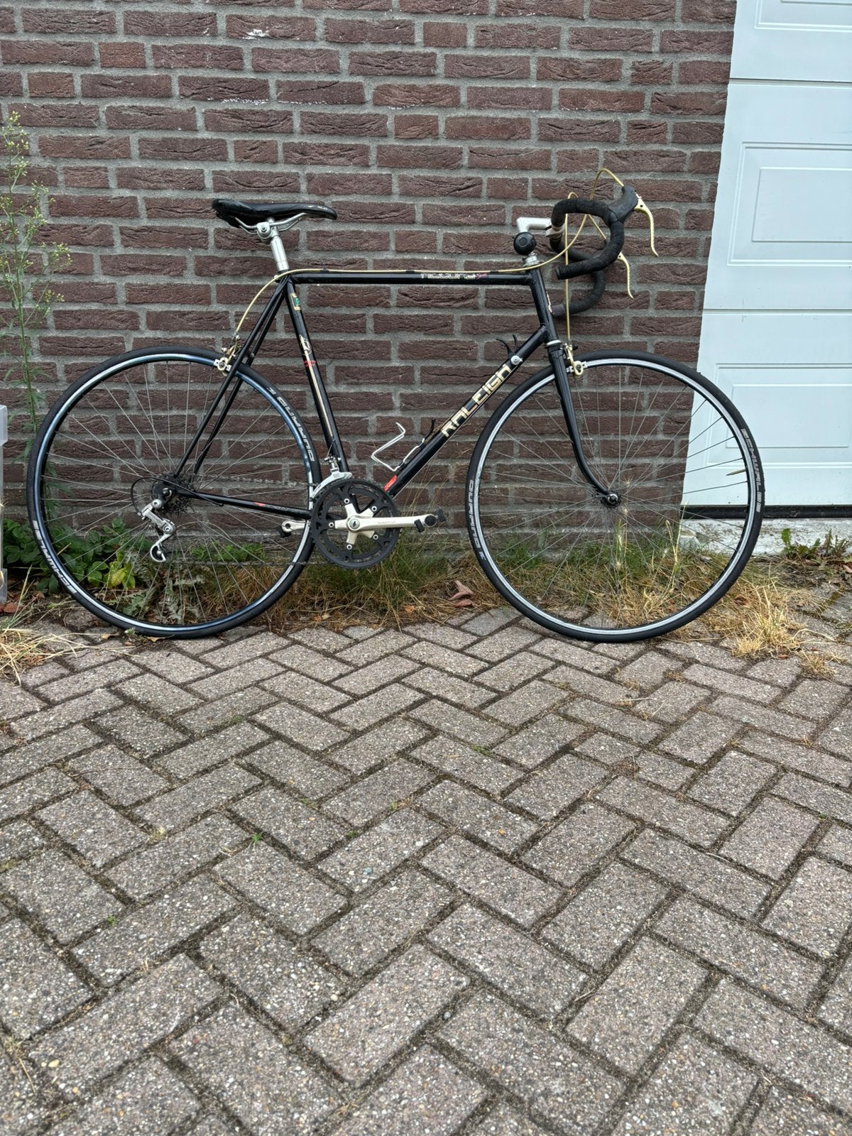 Vintage Raleigh racefiets zwart - goud, Fietsen en Brommers, Fietsen | Racefietsen, Gebruikt, 26 inch, 49 tot 53 cm, Ophalen
