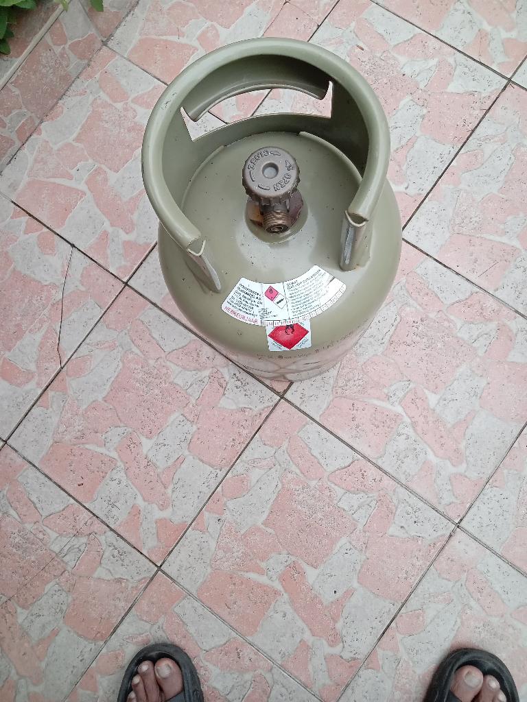 gasfles   leeg te koop, Gebruikt, Gas, Vrijstaand, 4 kookzones
