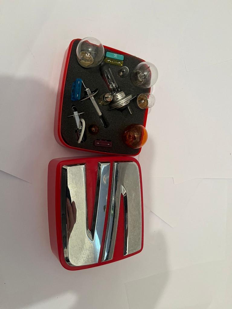 SEAT Lampen en Zekeringen Set - Noodpakket, Ophalen of Verzenden, Gebruikt, Seat