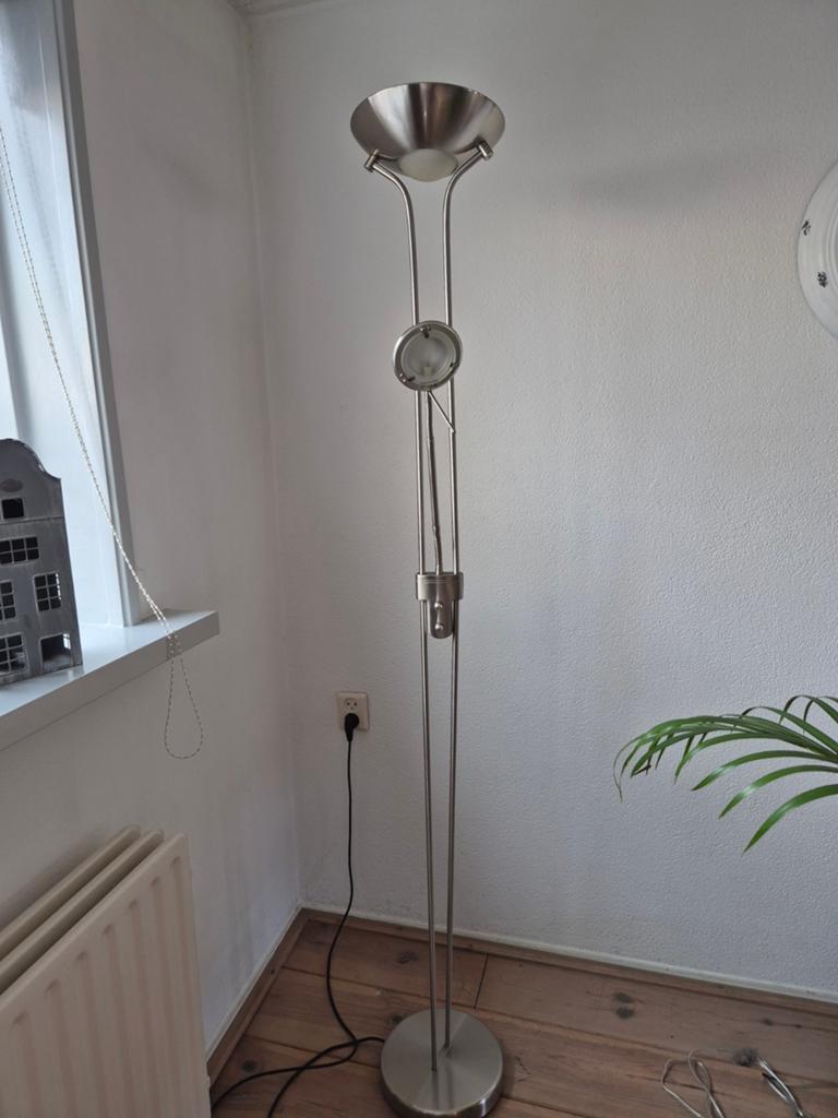 Vloerlamp, met apart leeslampje, Ophalen, Zo goed als nieuw, 150 tot 200 cm