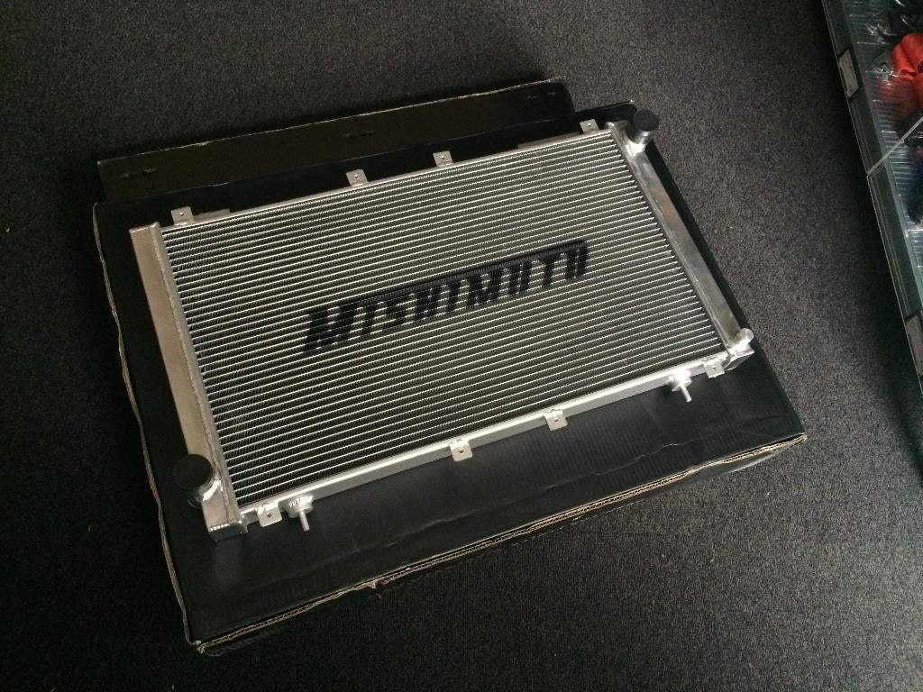 Mishimoto performance radiator - Subaru Legacy Impreza GC8