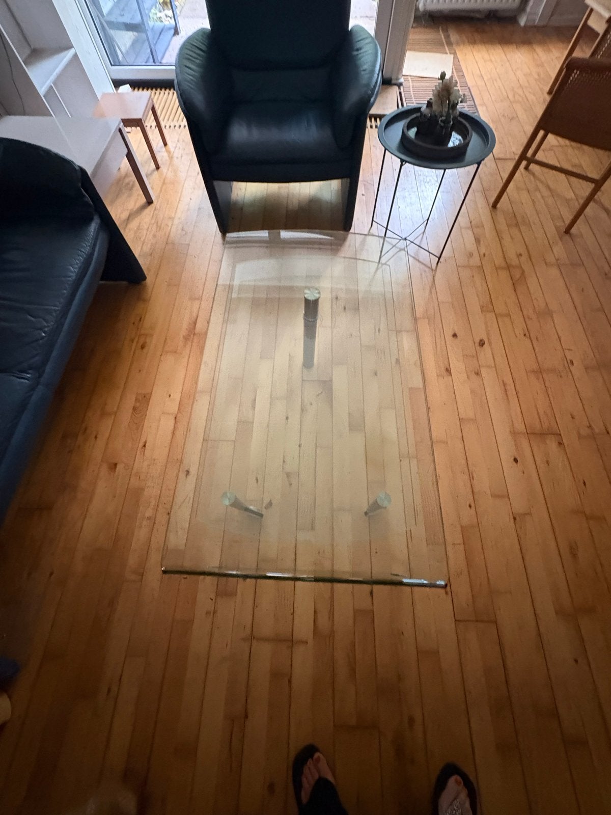 Gratis af te halen: Salontafel, eetkamerstoelen, TV meubel, Ophalen, Gebruikt