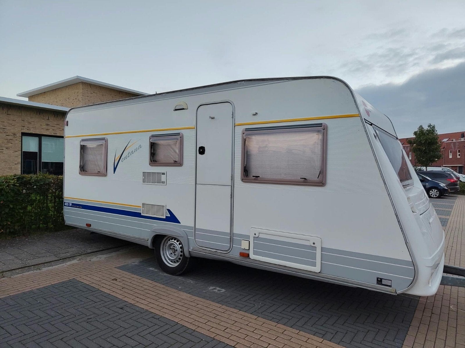 Ideale gezinscaravan Burnster Ventana 480tk met stapelbed, Caravans en Kamperen, Ophalen, Gebruikt, Meer dan 6