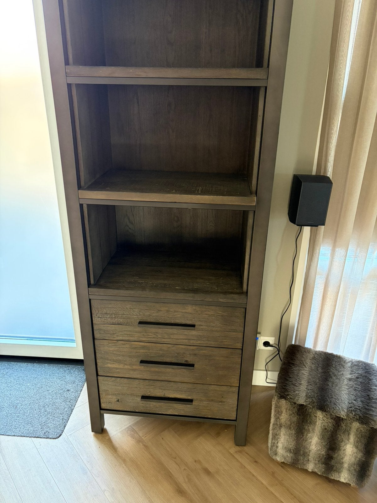 Mango open vitrine, Ophalen, 50 tot 100 cm, Zo goed als nieuw, 150 tot 200 cm