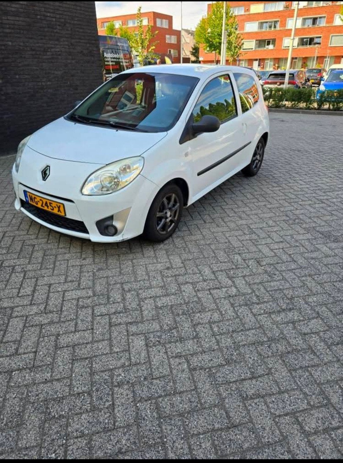 Renault Twingo 1.2 16V Dynamique 75 PK |LAGE KM |APK 2027, Voorwielaandrijving, 31 €/maand, 4 cilinders, 4 stoelen