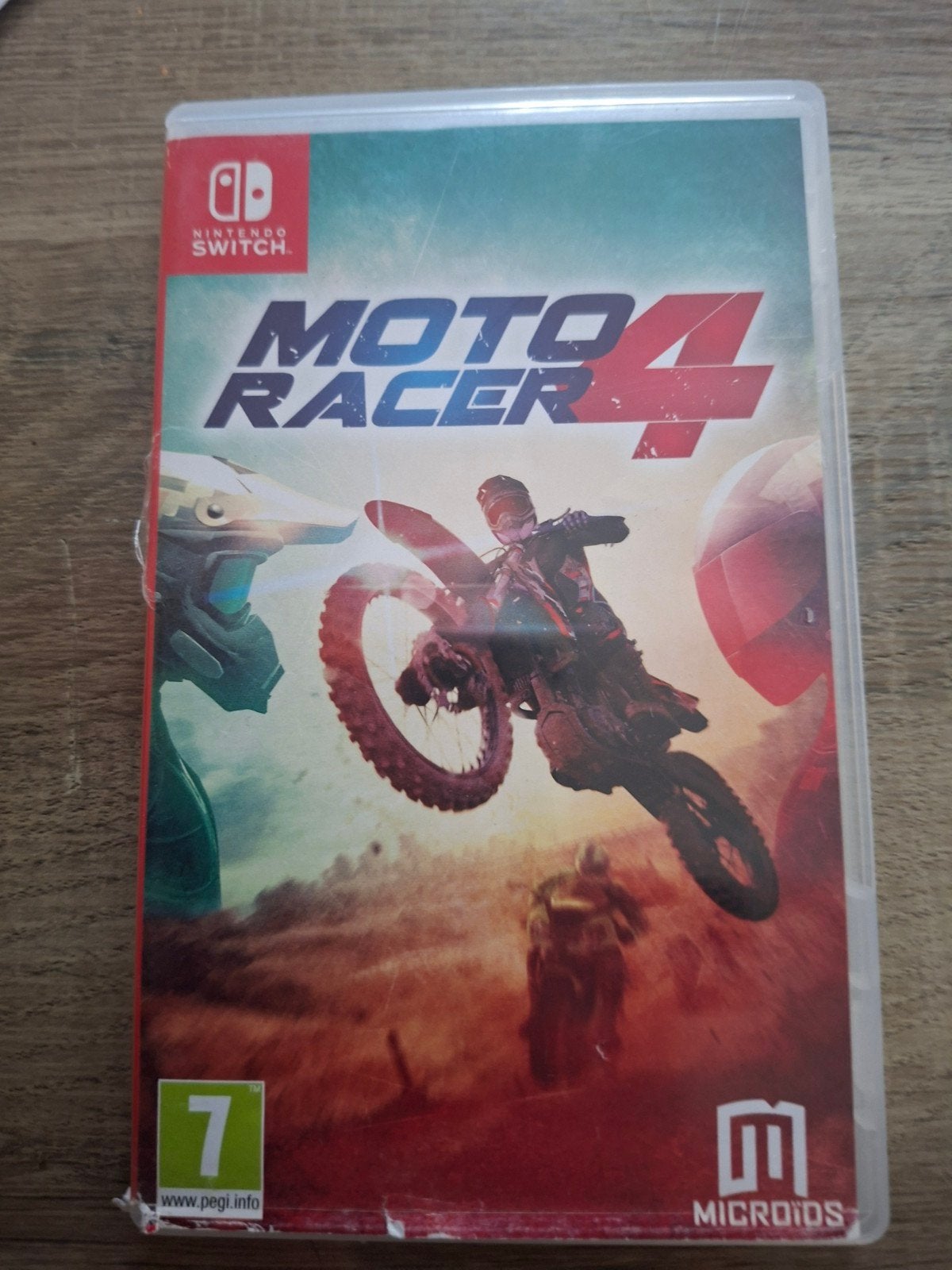 Moto Racer 4 - Nintendo Switch (Zo goed als nieuw), 1 speler, Racen en Vliegen, Eén computer, Ophalen of Verzenden
