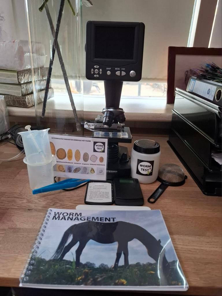 Bresser lcd microscoop, zgan, Audio, Tv en Foto, Optische apparatuur | Microscopen, Ophalen, Zo goed als nieuw, 1000x of meer