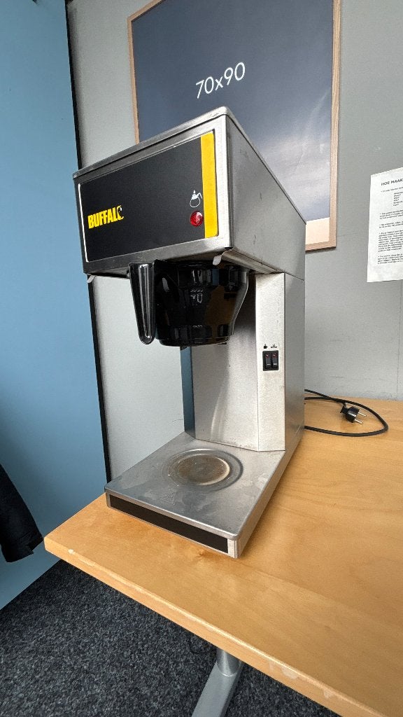 Koffiezetapparaat buffalo, Witgoed en Apparatuur, Koffiezetapparaten, 10 kopjes of meer, Ophalen, Zo goed als nieuw, Koffiemachine