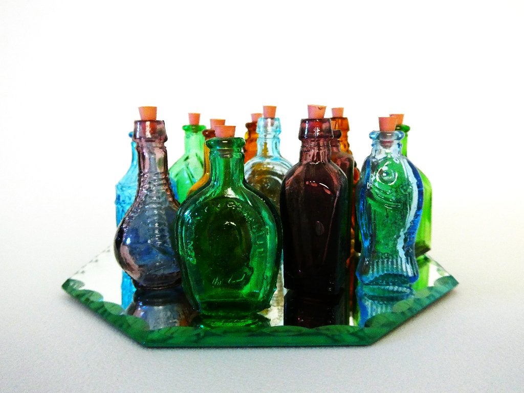 12 Vintage glazen mini flesjes op geslepen spiegel, Ophalen of Verzenden