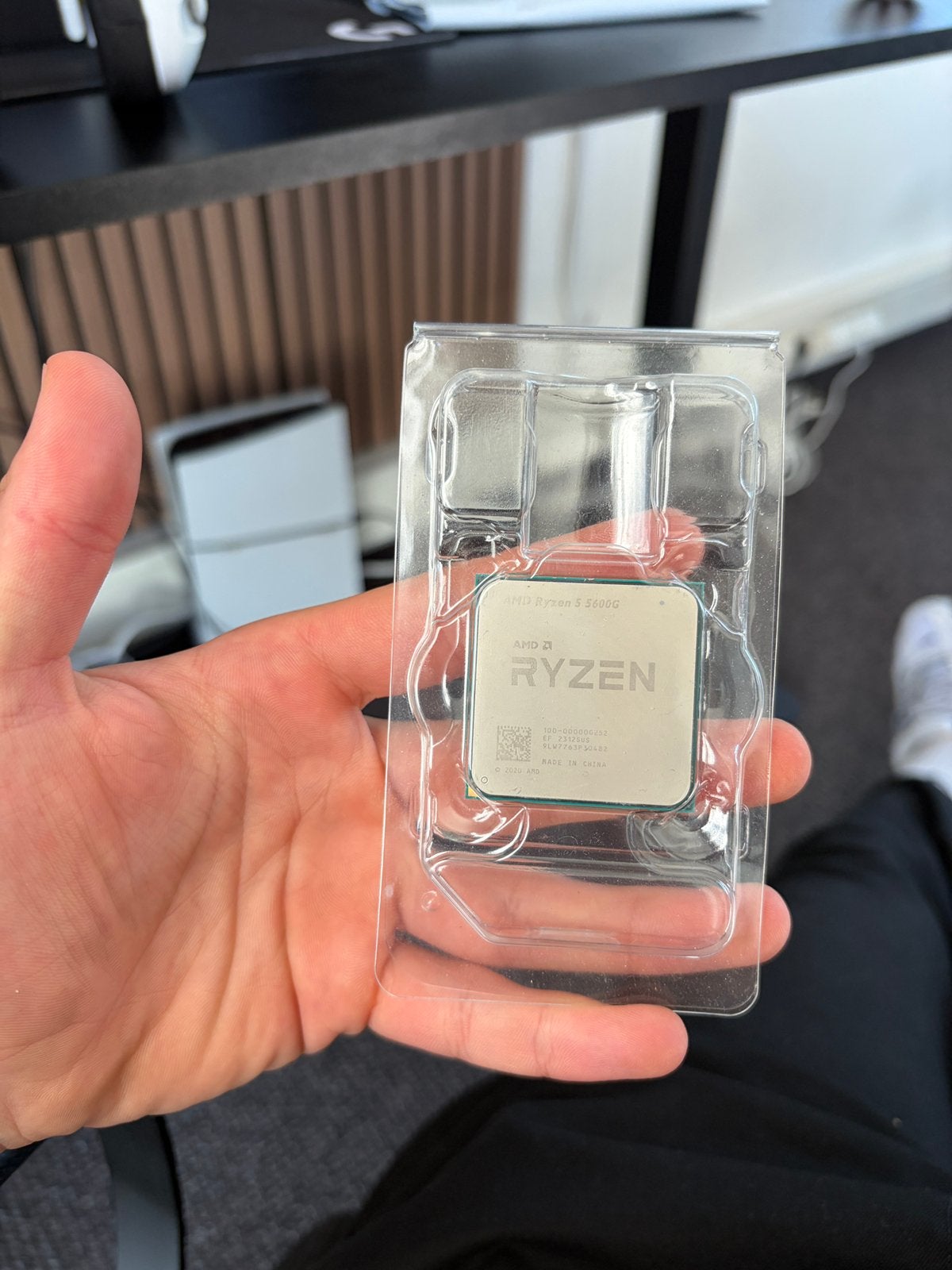 Ryzen 5 5600G, Ophalen of Verzenden, Zo goed als nieuw, 3 tot 4 Ghz